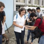 Relatores críticos preparam Ana Lydia Sawaya para gravação no CREN - Roteiro Científico-Cultural: Periferias e Centralidades - 19 de abril de 2015 Relatores críticos preparam Ana Lydia Sawaya para gravação no CREN - Roteiro Científico-Cultural: Periferias e Centralidades - 19 de abril de 2015
