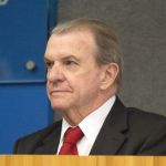 Carlos Vogt durante o debate "O Futuro das Universidades" - 24 de abril de 2015 Carlos Vogt durante o debate "O Futuro das Universidades" - 24 de abril de 2015