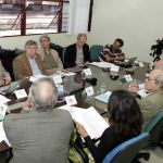 A partir da esquerda, José Vicente Tavares dos Santos, César Barreira, Paulo Henrique Martins, Martin Grossmann, Alexandre Varella e a direta, Fabiana Dultra Britto A partir da esquerda, José Vicente Tavares dos Santos, César Barreira, Paulo Henrique Martins, Martin Grossmann, Alexandre Varella e a direta, Fabiana Dultra Britto