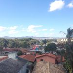 Vista do bairro da Pampulha, com estádio Mineirão, campus da UFMG e cidade planejada ao fundo Vista do bairro da Pampulha, com estádio Mineirão, campus da UFMG e cidade planejada ao fundo