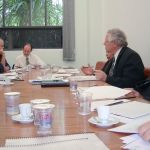 a partir da esquerda, Ana Lydia Sawaya, César Ades, Hernan Chaimovich, Yvonne Mascarenhas, João Steiner e Dom Paulo Evaristo Arns a partir da esquerda, Ana Lydia Sawaya, César Ades, Hernan Chaimovich, Yvonne Mascarenhas, João Steiner e Dom Paulo Evaristo Arns