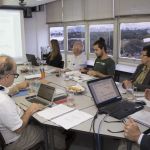 a partir da esquerda, de costas, Guilherme Ary Plonski, Carlos Roberto Ferreira Brandão, ao fundo, a prtir da esquerda, Fátima Moreno, Sedi Hirano, Tomás Costa de Azevedo Marques, Marilda Gifalli e Martin Grossmann a partir da esquerda, de costas, Guilherme Ary Plonski, Carlos Roberto Ferreira Brandão, ao fundo, a prtir da esquerda, Fátima Moreno, Sedi Hirano, Tomás Costa de Azevedo Marques, Marilda Gifalli e Martin Grossmann