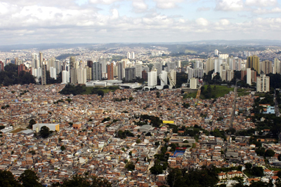 Grandes centros brasileiros ainda têm a desigualdade social como um dos principais problemas
